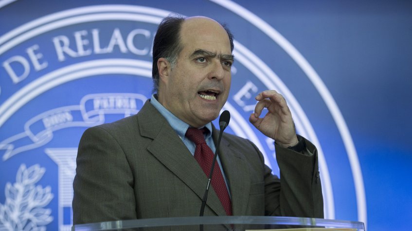 Julio Borges se deslinda de Guaidó.
