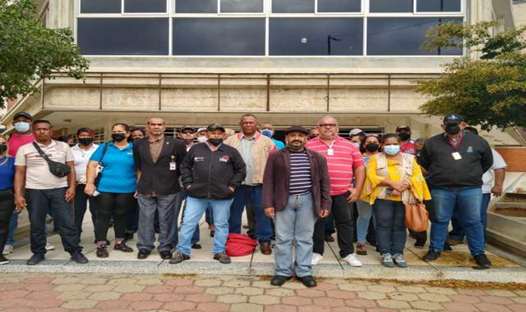 Sindicatos de trabajadores del estado Zulia exigieron aumento de sueldos y salarios