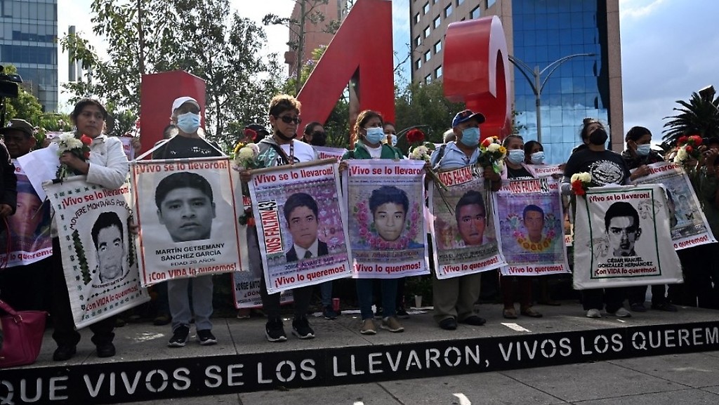 Caso Ayotzinapa: Padres iniciarán jornada de movilizaciones en Ciudad de México