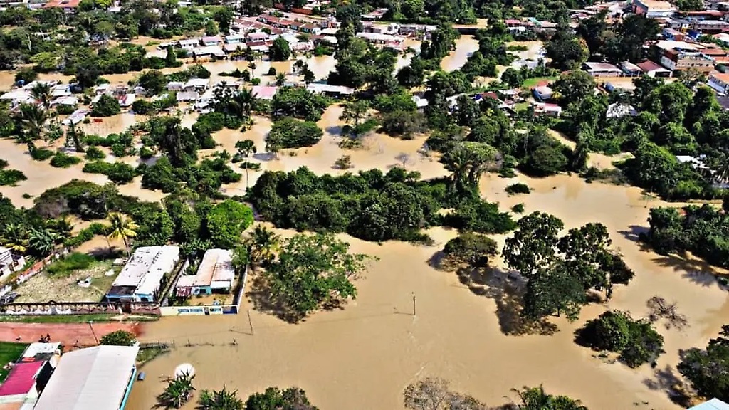 Al menos 20 sectores y 2 mil familias de Santa Elena de Uairén resultaron afectados por las inundaciones