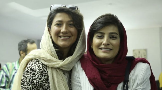 Las periodistas Nilufar Hamedi (izq.) y Elaheh Mohammadi, las dos periodistas que revelaron el caso de Amini