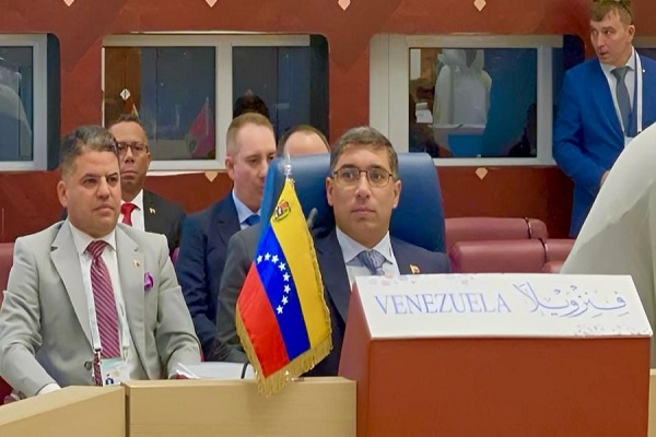 El ministro de Petróleo, Pedro Rafael Tellechea, en representación de Venezuela propuso considerar "promover el Foro de Gas a una Organización de Países Exportadores de Gas para la estabilidad de los precios que requieren nuestros mercados mundiales".