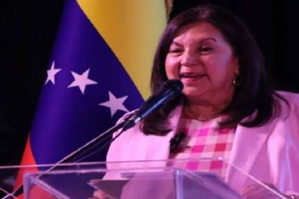 Alcaldesa de Caracas en el presupuesto participativo para 2025.