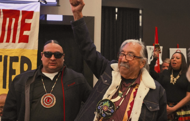 Leonard Peltier‚ por fin es libre de la cárcel