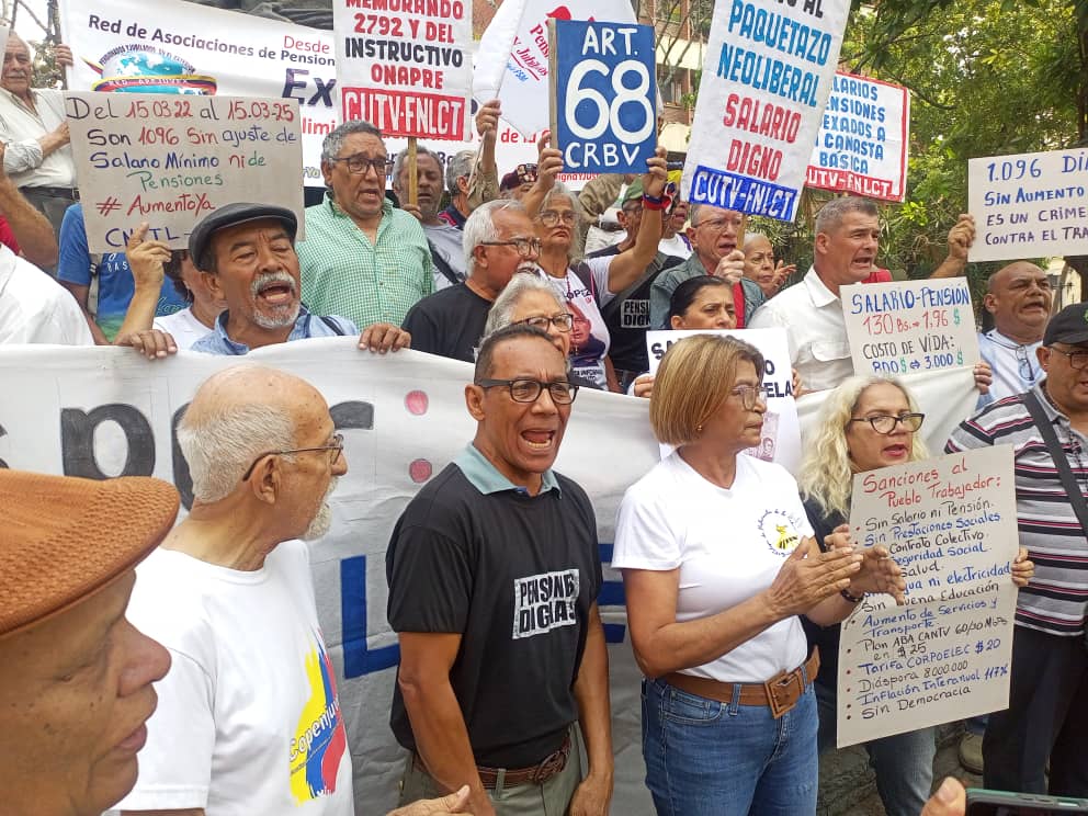 Gremios  y sindicatos llaman a jornadas de protestas para pedir aumentos de salarios de cara al #1May