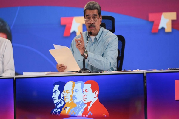 "Solo el pueblo de Estados Unidos puede derrotar la locura de que Estados Unidos se involucre en la guerra, es un llamado que hacemos desde la Venezuela pacifista", expresó Maduro al hacer un llamado a que cesen los ataques del ejército de Netanyahu.