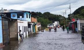 Varios barrios de Puerto Ayacucho se encuentran inundados