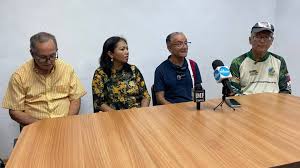 "Un grupo de personas «vio con preocupación y un contrasentido que se estuviera explotando los pocos árboles que hay en la zona para la elaboración del carbón con fines de exportación. Porque antes sí hubo la explotación de madera para elaborar carbón, pero era con árboles ya habían cumplido su ciclo de vida y no era para fines de exportación, sino para consumo nacional".