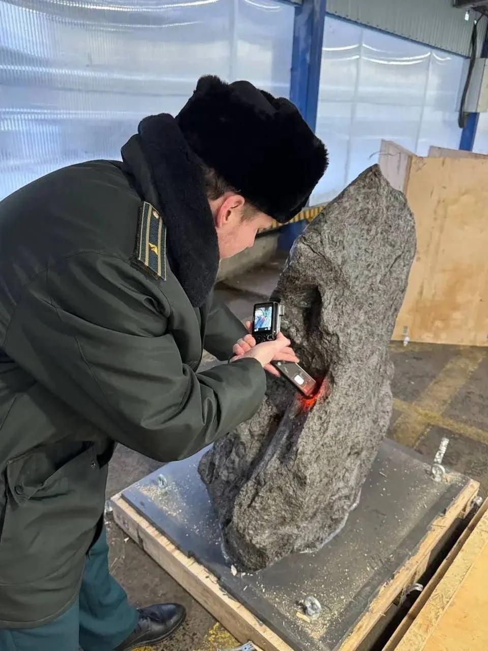 Detienen contrabando de meteorito de más de 4.500 millones de años, en Rusia