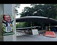 Con carteles y caricaturas estudiantes de la UCV denuncian crisis universitaria